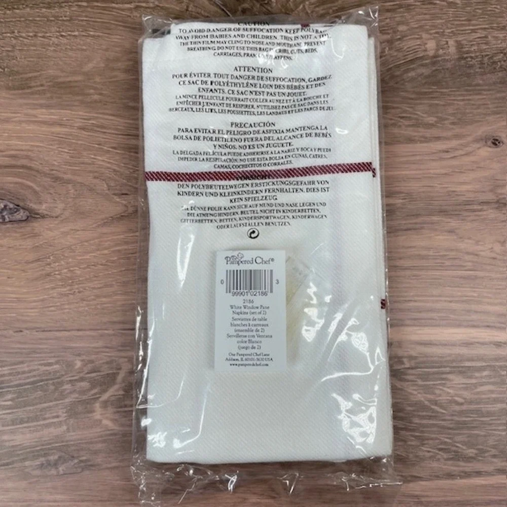 Pampered Chef White & Cranberry Window Pane Placemat Napkin Set of‎ 4 NIP